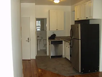 Rented by Elinor Taasa, LREB