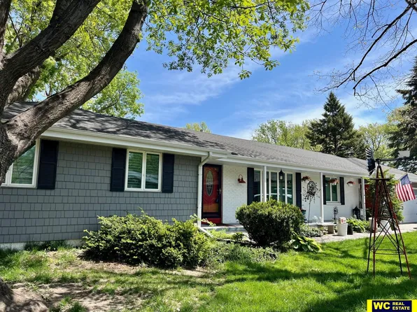 1468 Oak Dr, Blair, NE 68008