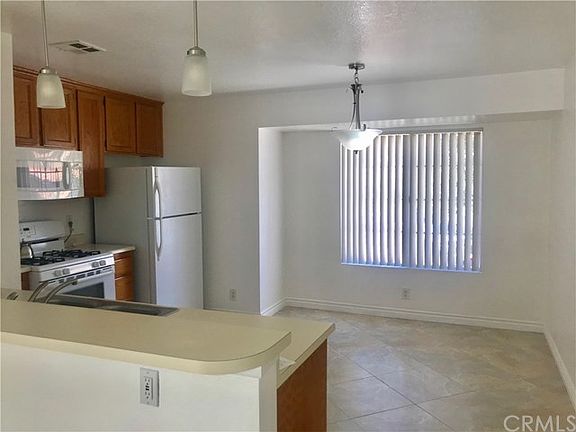 3rd image of 1365 Crafton Ave APT 2040