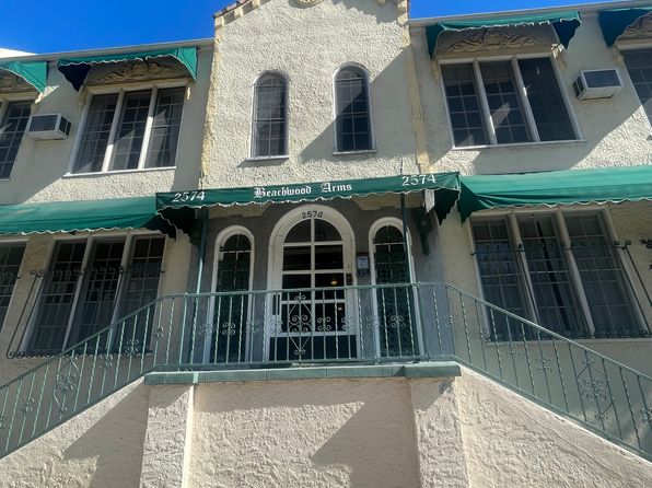 2574 N Beachwood Dr #108