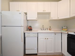 251A Elmwood Ave UNIT 1, Maplewood, NJ