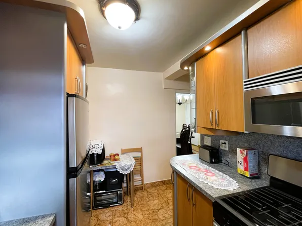 2711 Avenue X image 11 of 25