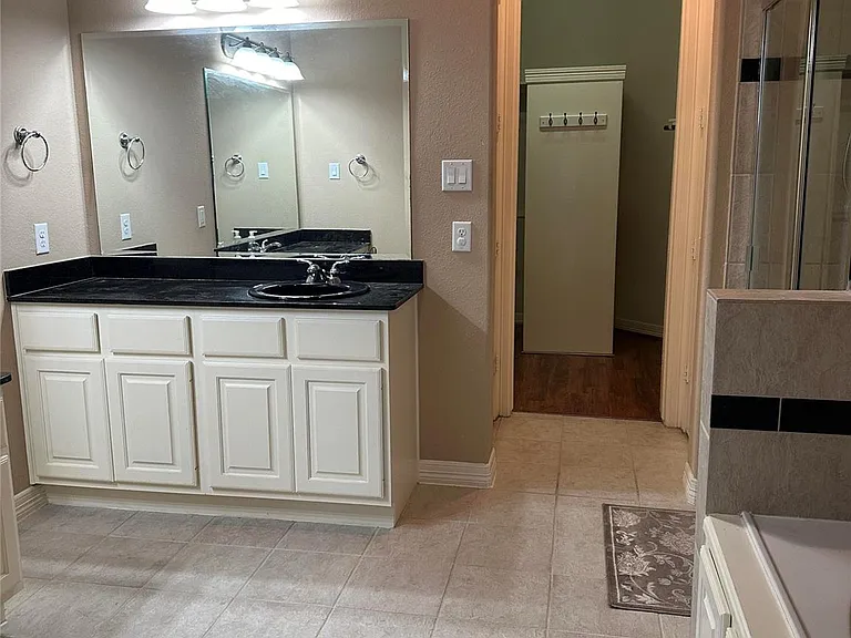 2910 Royal Oaks Grv — Photo 19