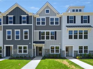 109 Bracewell Ln, Yorktown, VA 23692