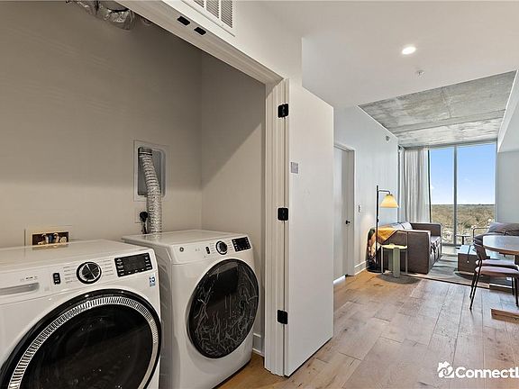 4th image of 48 East Ave