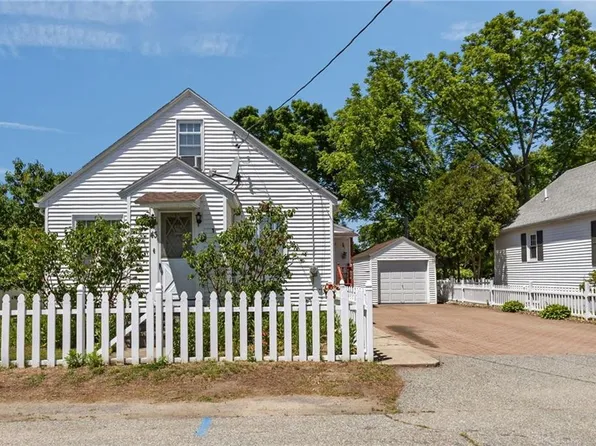 43 Virginia Ave, Woonsocket, RI 02895