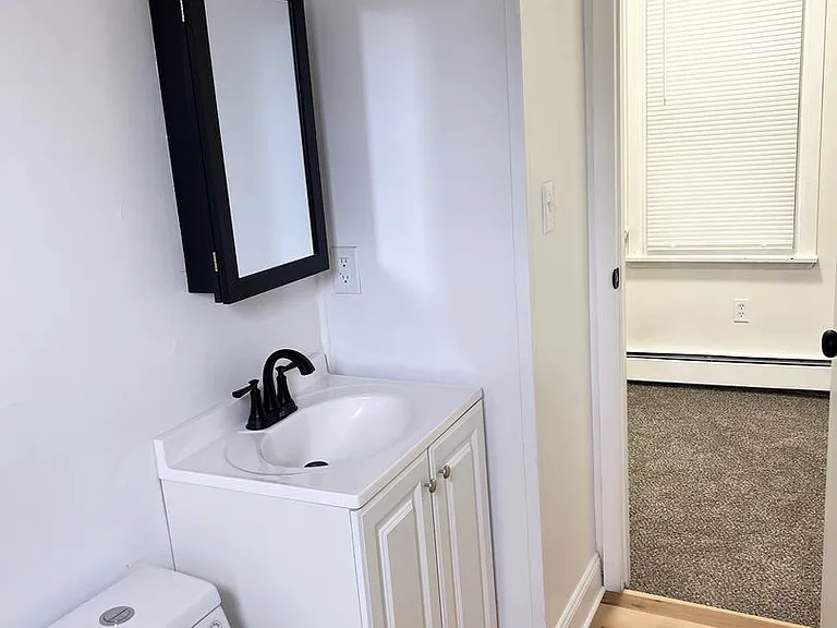 207 Wilbur St — Photo 16