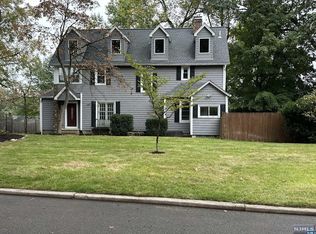 655 Koch Peak Ave, Township Of Washington, NJ 07676