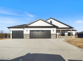 702 Vine Dr, Holts Summit, MO 65043