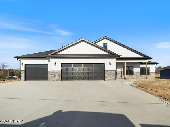 702 Vine Dr, Holts Summit, MO 65043