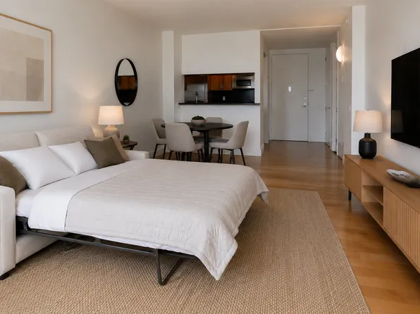 88 Greenwich Street image 1 of 12