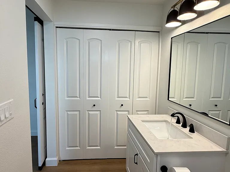 4701 Elm St — Photo 11