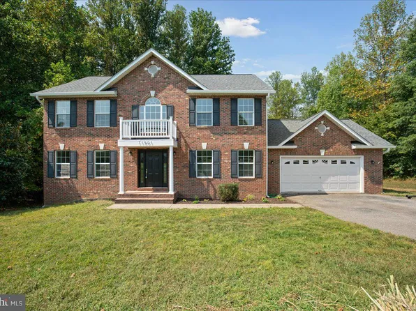 11501 Rest Dr, La Plata, MD 20646