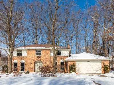 2896 Woodford Cir, Rochester Hills, MI, 48306