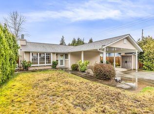 11987 Hawthorne St, Maple Ridge, BC V2X6V5