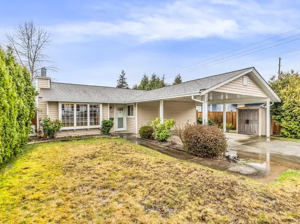 11987 Hawthorne St, Maple Ridge, BC V2X 6V5