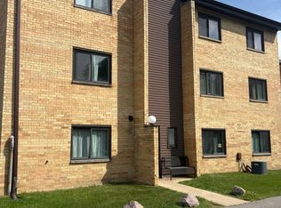 1171 S Forums Ct APT 3B, Wheeling, IL 60090