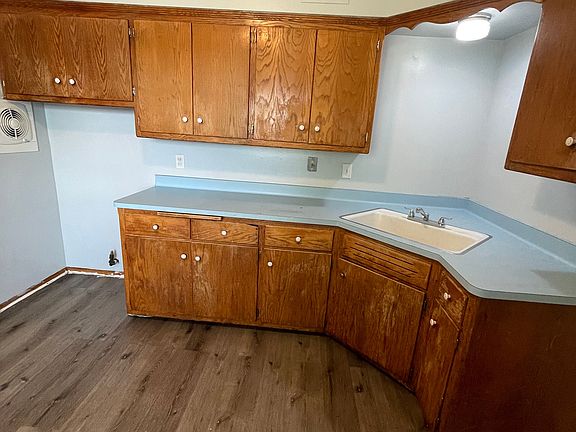 5th image of 10826 W Grant St Unit 1