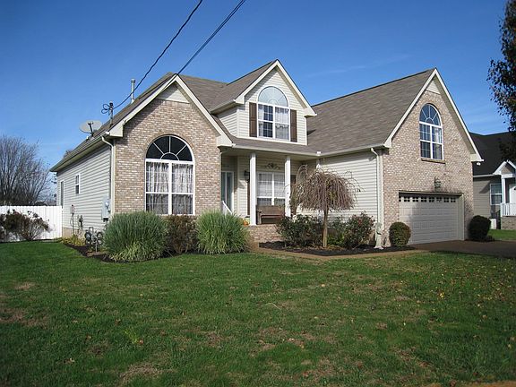 2nd image of 102 Pinewood Dr