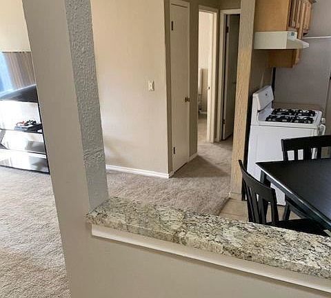 5th image of 30225 Utica Rd #228-D