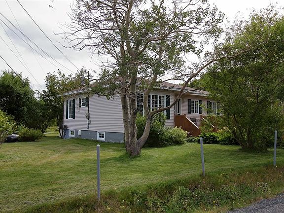 4th image of 2-8 Hawks Nest Road