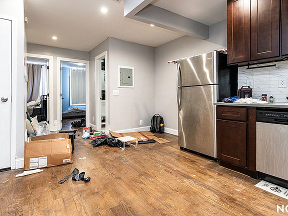 3rd image of 1889 Eastern Pkwy #2