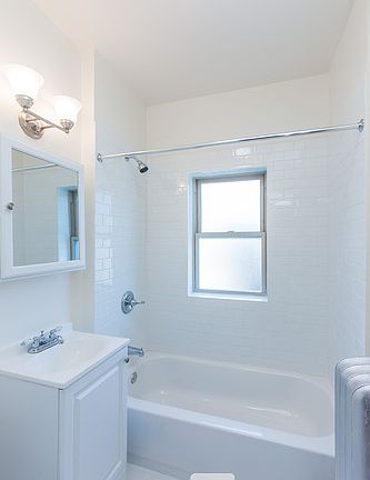 3rd image of 6439 N Newgard Ave #2D