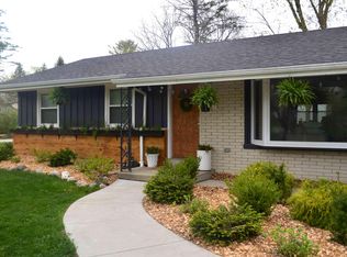 1890 Lilly Rd, Elm Grove, WI 53122