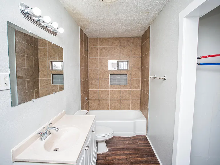 1626 Avenue Y #2 — Photo 12