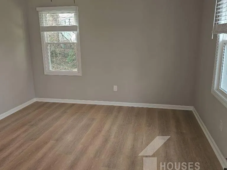 511 Hampton Ave #C101 — Photo 2