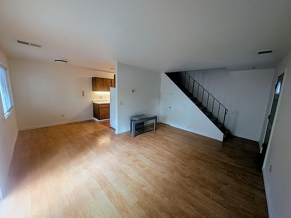 2nd image of 1351 Drake Dr Unit D