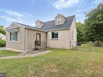 21 E Woodland Ave, Norwood, PA, 19074