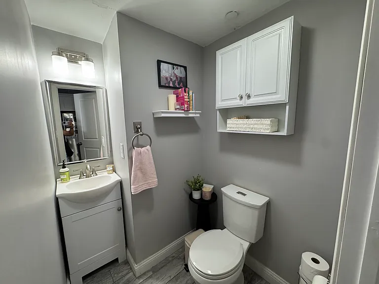 93 2nd St #2 — Photo 5