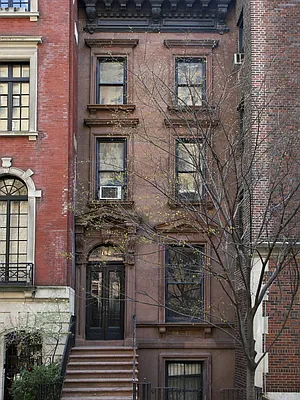 Sold by Sotheby's International Realty | media 1