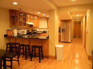 2556 N Kedzie Blvd, Chicago, IL 60647