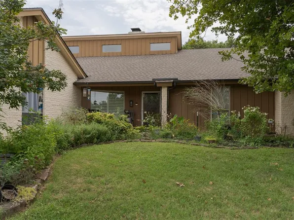 412 Timber Ridge Rd, Edmond, OK 73034