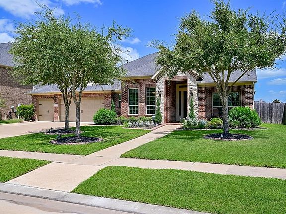 4th image of 2707 Bonnie Bray Dr