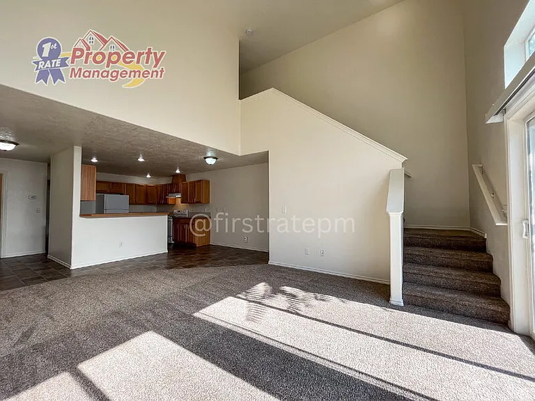 2122 S Dorothy Ave — Photo 9