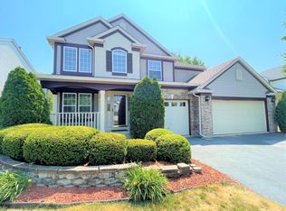 2132 Skylane Dr, Naperville, IL