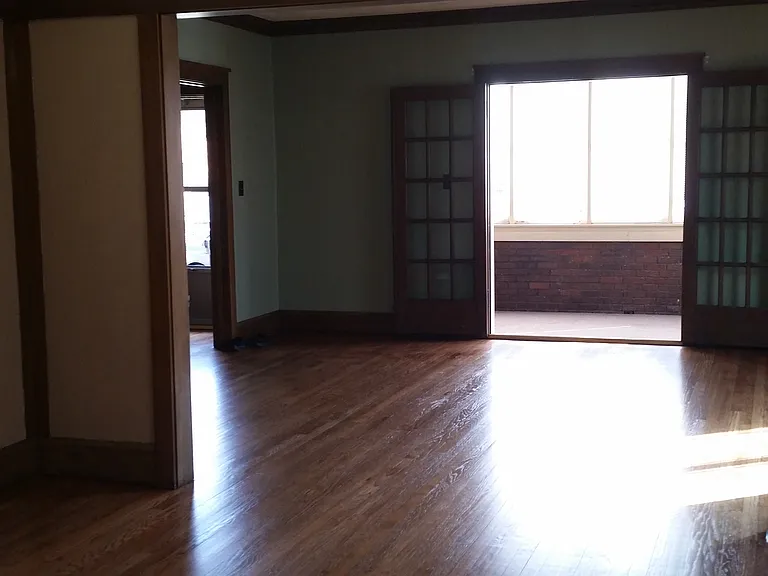 124 N London Ave — Photo 3