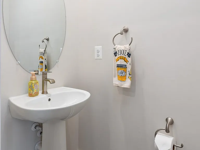 618 Chalcedony Ln — Photo 28