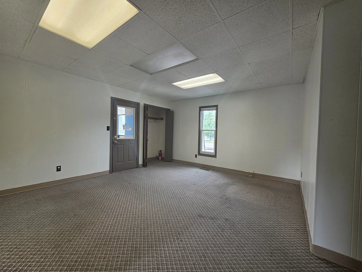 2315 Falls Ave unit #4 - 1 — Photo 3