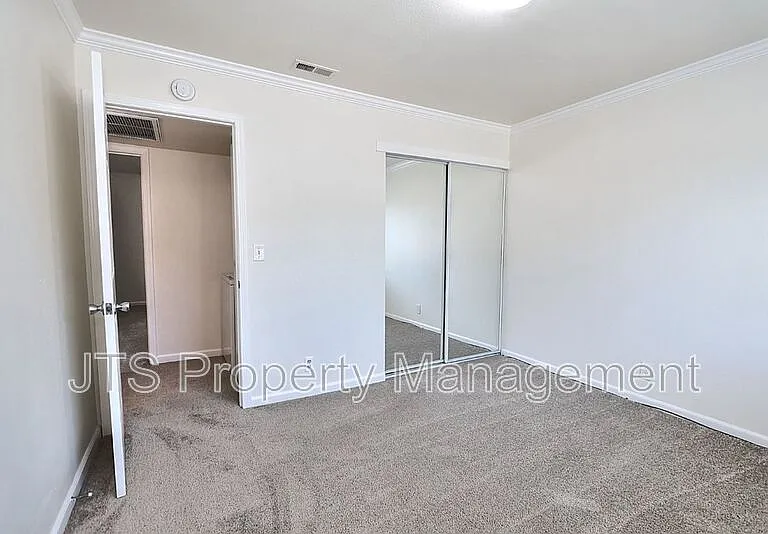 2515 Merrychase Dr #S — Photo 31