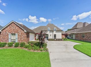 8828 Glenfield Dr, Baton Rouge, LA 70809