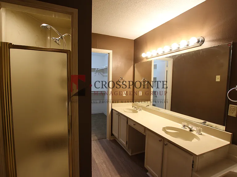 5875 Creekside Cir — Photo 23