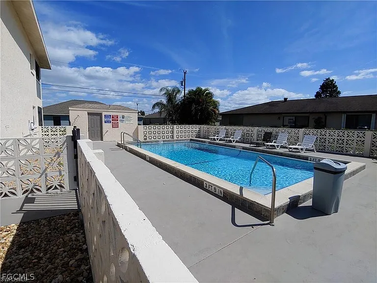 3705 Country Club Blvd #1 — Photo 3