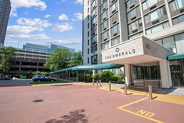 45 River Dr South, #502
