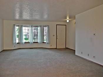 2nd image of 4508 SE Mason Hill Dr
