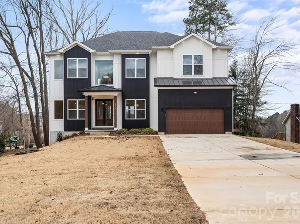 124 Clipper Ln, Mooresville, NC 28117