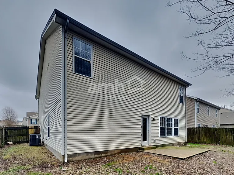 119 Crestwood Ln — Photo 23